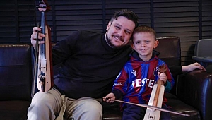 Şarkıcı Ekin Uzunlar'dan 6 yaşındaki sosyal medya fenomeni hayranına sürpriz