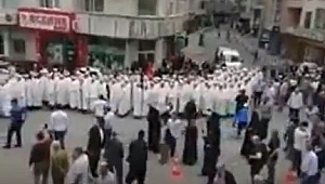 Trabzon’da da ‘cüppeli yürüyüş’ yapıldı