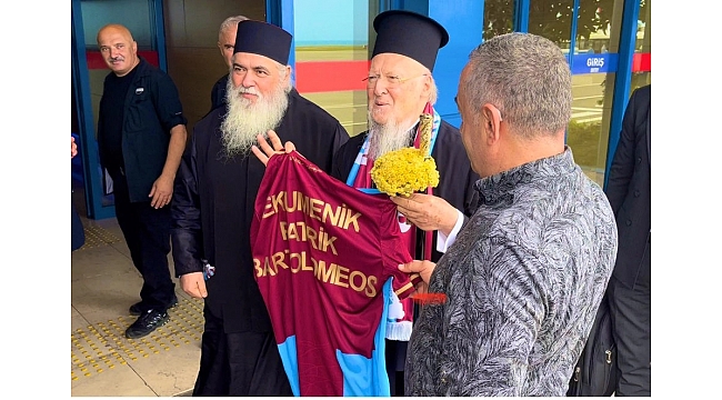 Trabzon'da Papaz'a verilen formadaki 'Ekümenik